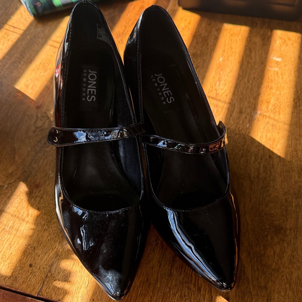 Jones New York Black Patent Mary Jane Heels